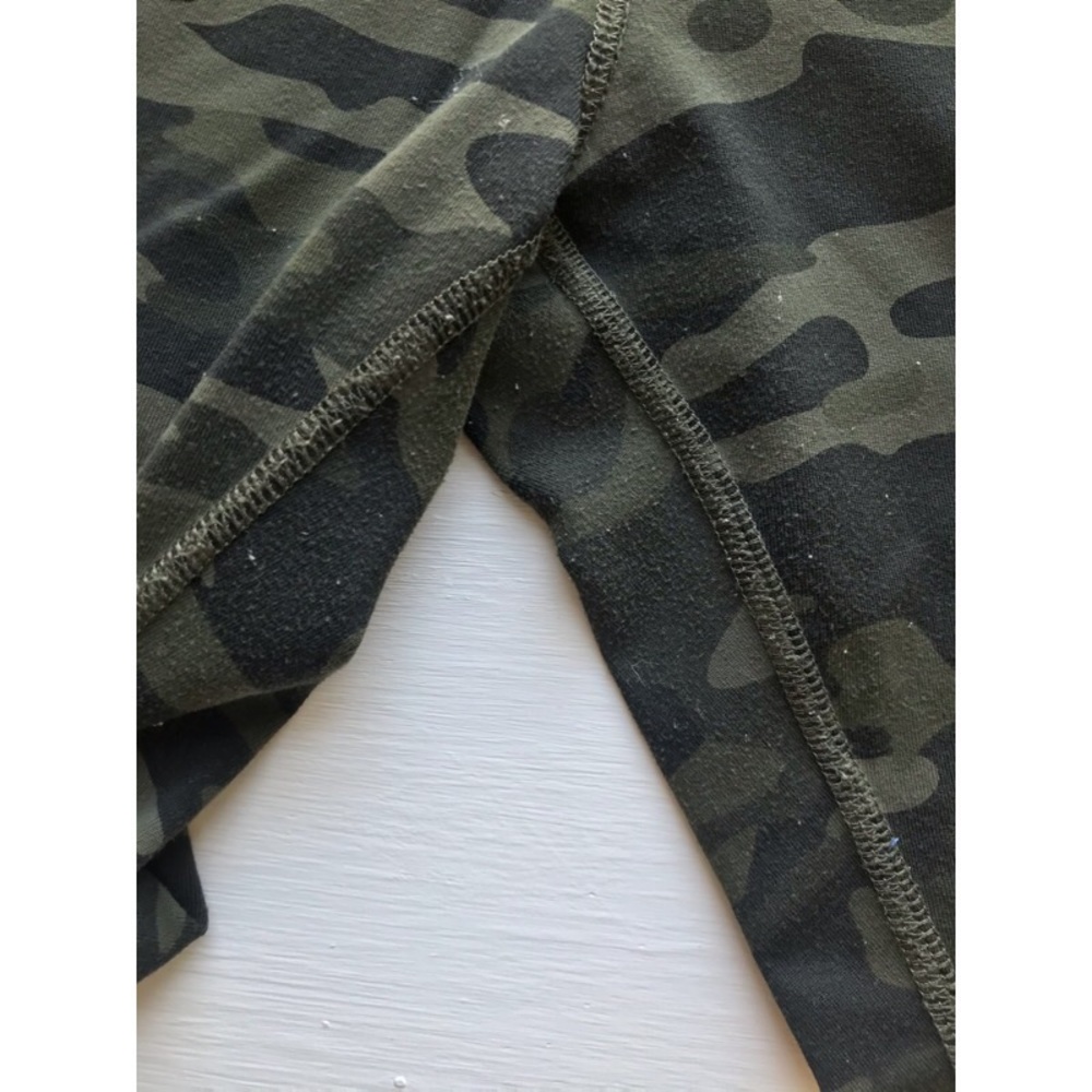 **SOLD** Camo Alphalete Joggers - Picture 3 of 5